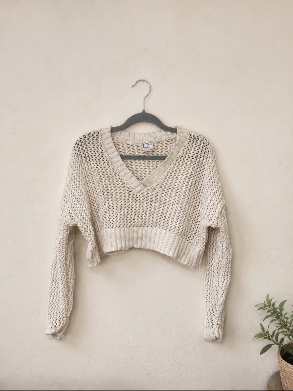 aerie Cream Open-Knit Cropped V-Neck Boho Oversized Size Small
